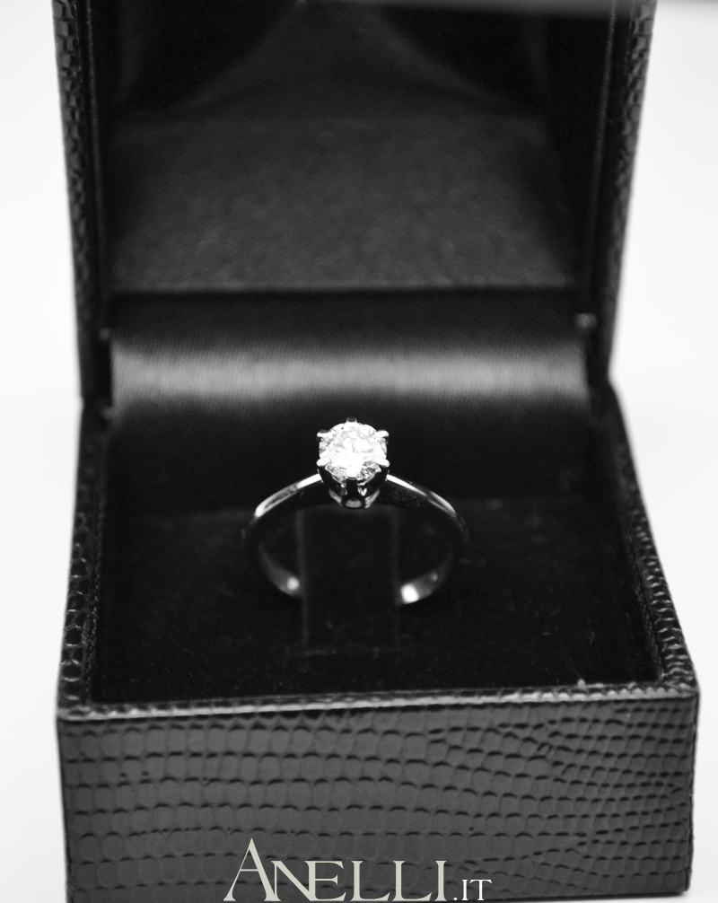 anello-solitario-a-6-griffe-0-45-carati-e-vs1-6