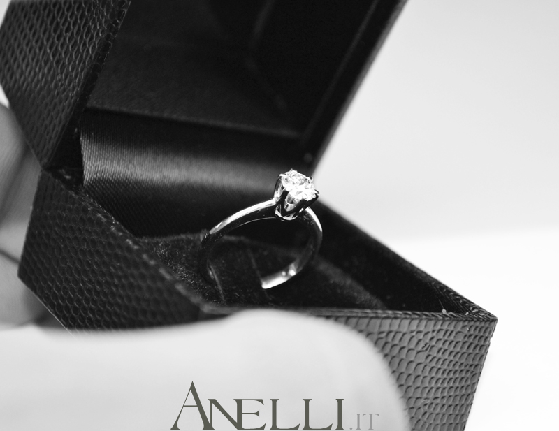 anello-solitario-a-6-griffe-0-45-carati-e-vs1-7