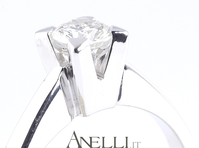 anello-solitario-con-diamante-di-3-carati-2