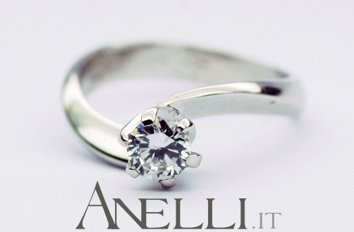 anello-solitario-con-diamante-di-mezzo-carato-10