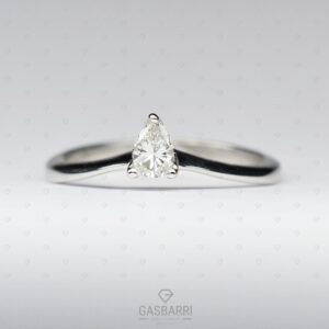 anello-solitario-diamante-a-goccia-2