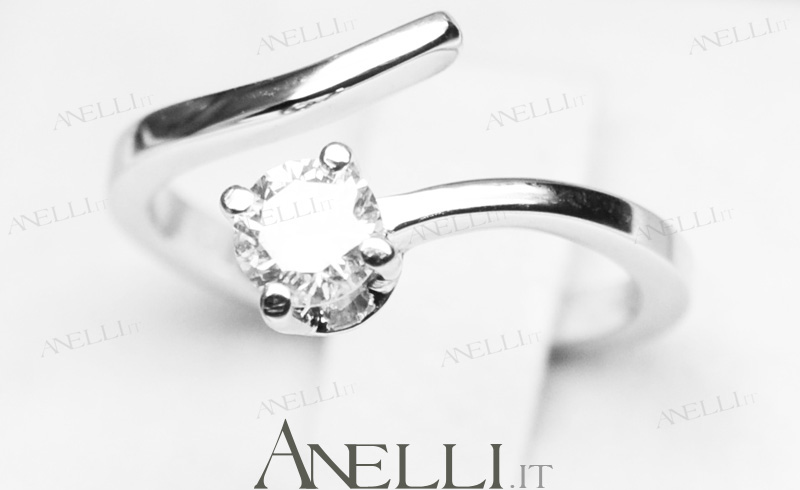 anello-solitario-serpente-0-38-ct-f-vs1