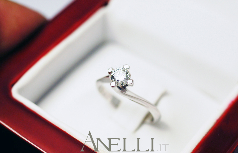 anello-solitario-valentino-0-45-carati-f-vs1-13
