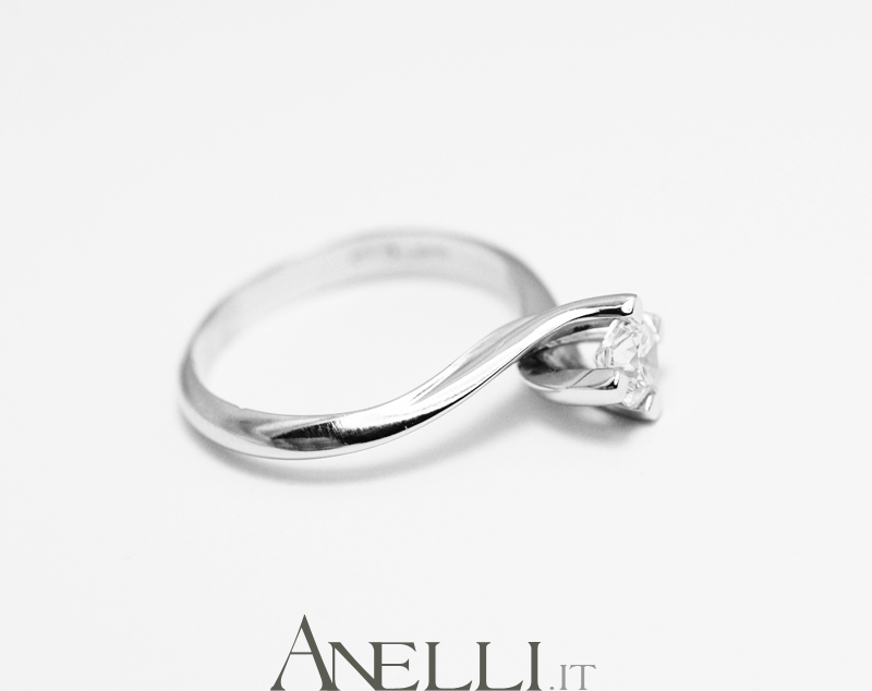 anello-solitario-valentino-0-45-carati-g-color-vs1-5