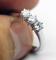 anello-trilogy-0-36-carati-colore-f-purezza-massima-0