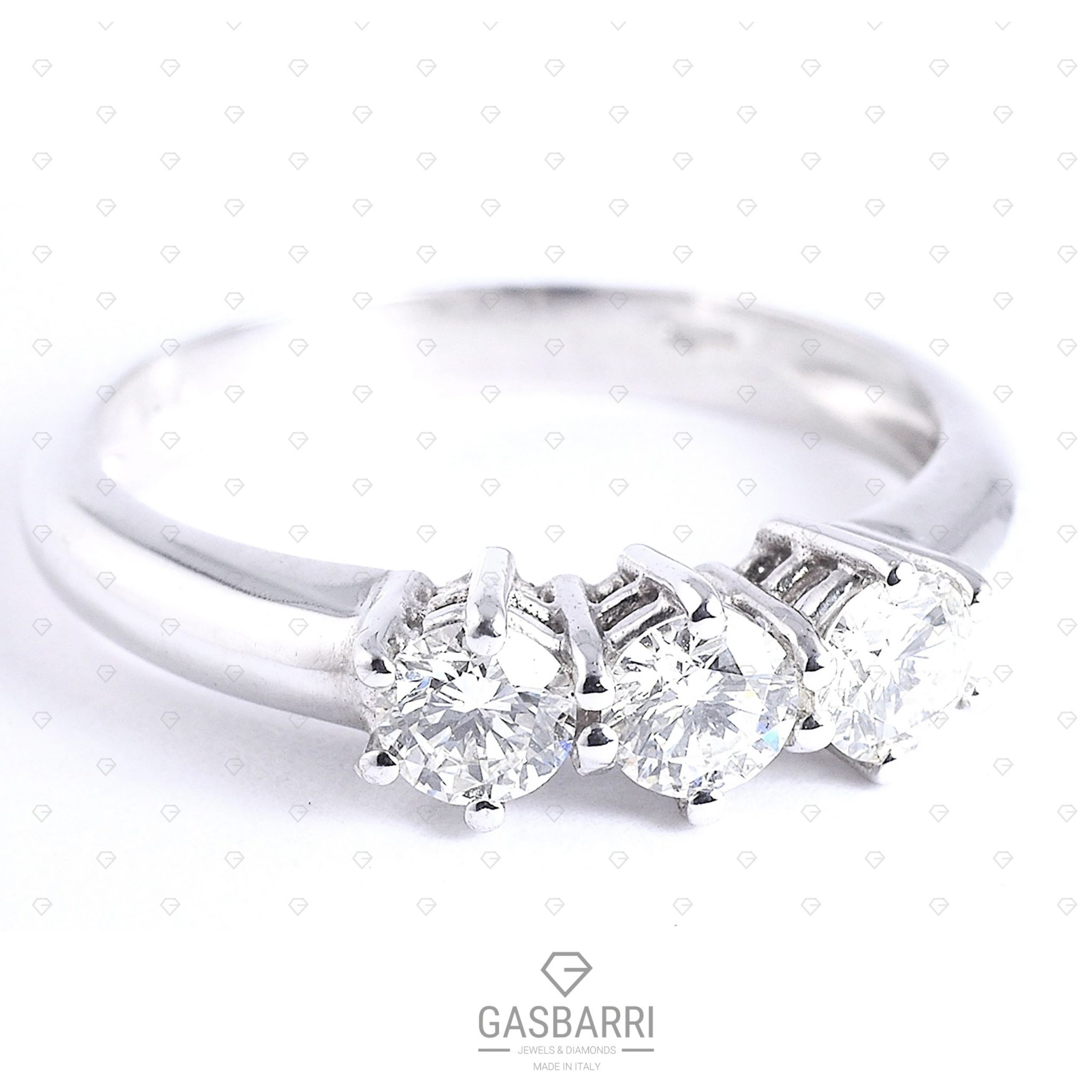 anello-trilogy-0-51-carati-f-vvs1-3_1