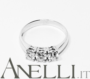 anello-trilogy-0-54-carati-colore-f-purezza-vvs1-0_1