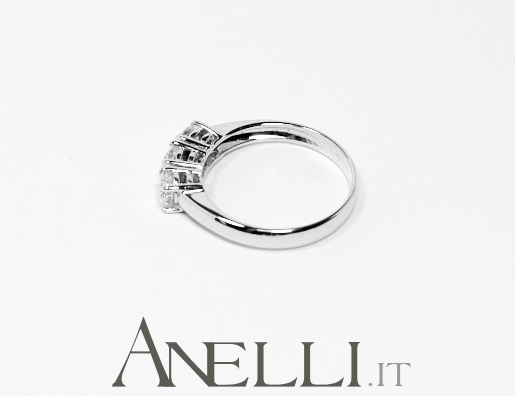 anello-trilogy-0-54-carati-colore-f-purezza-vvs1-3