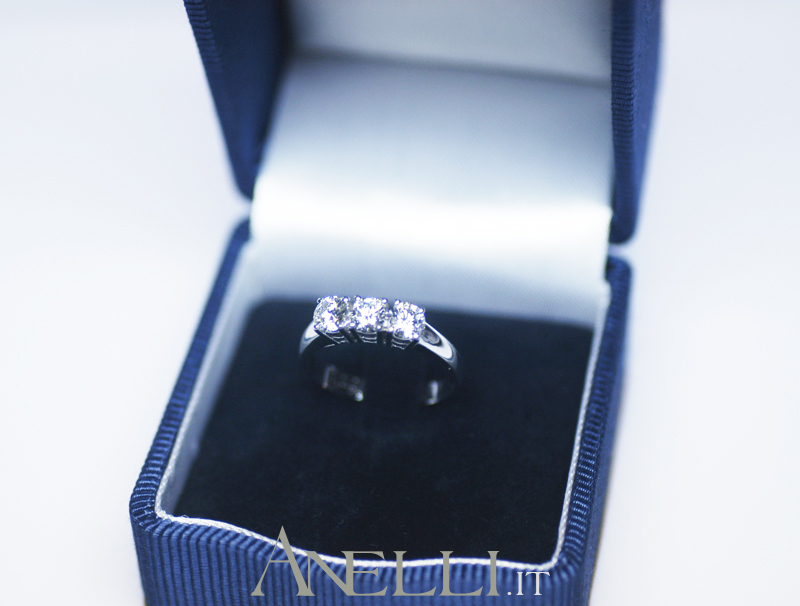 anello-trilogy-0-54-carati-g-vs1-3