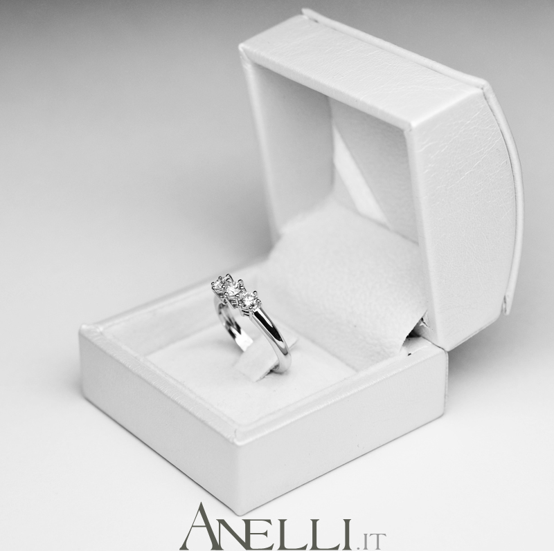 anello-trilogy-0-75-carati-colore-d-purezza-vs1-7