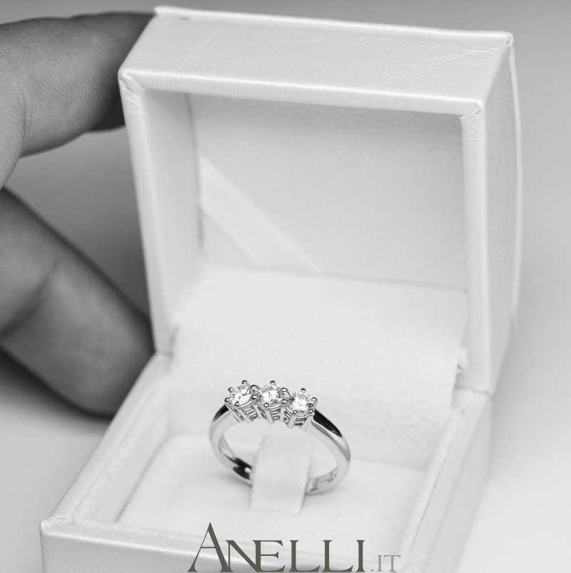 anello-trilogy-0-75-carati-colore-d-purezza-vs1-8