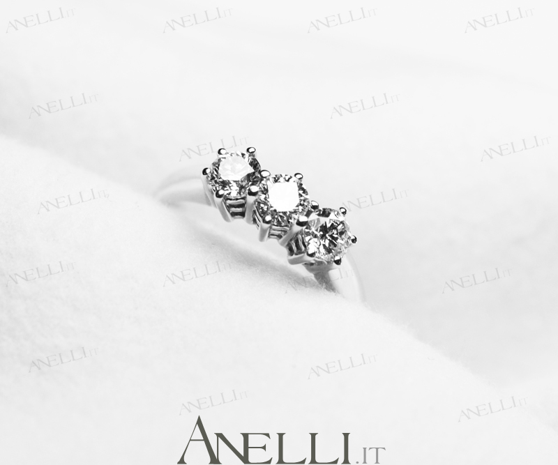 anello-trilogy-0-84-ct-d-vs1-2