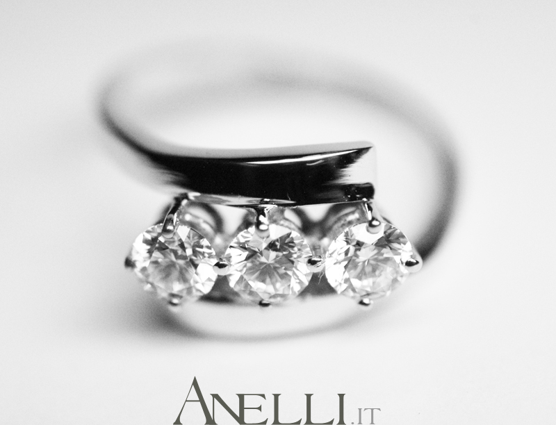 anello-trilogy-0-90-carati-g-vs1-7