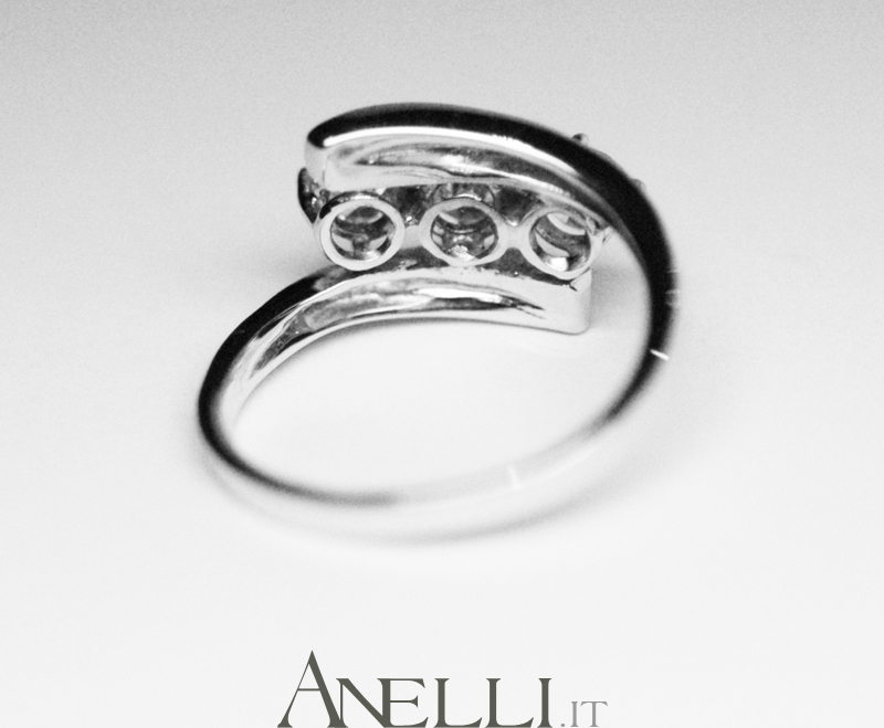 anello-trilogy-0-90-carati-g-vs1-9