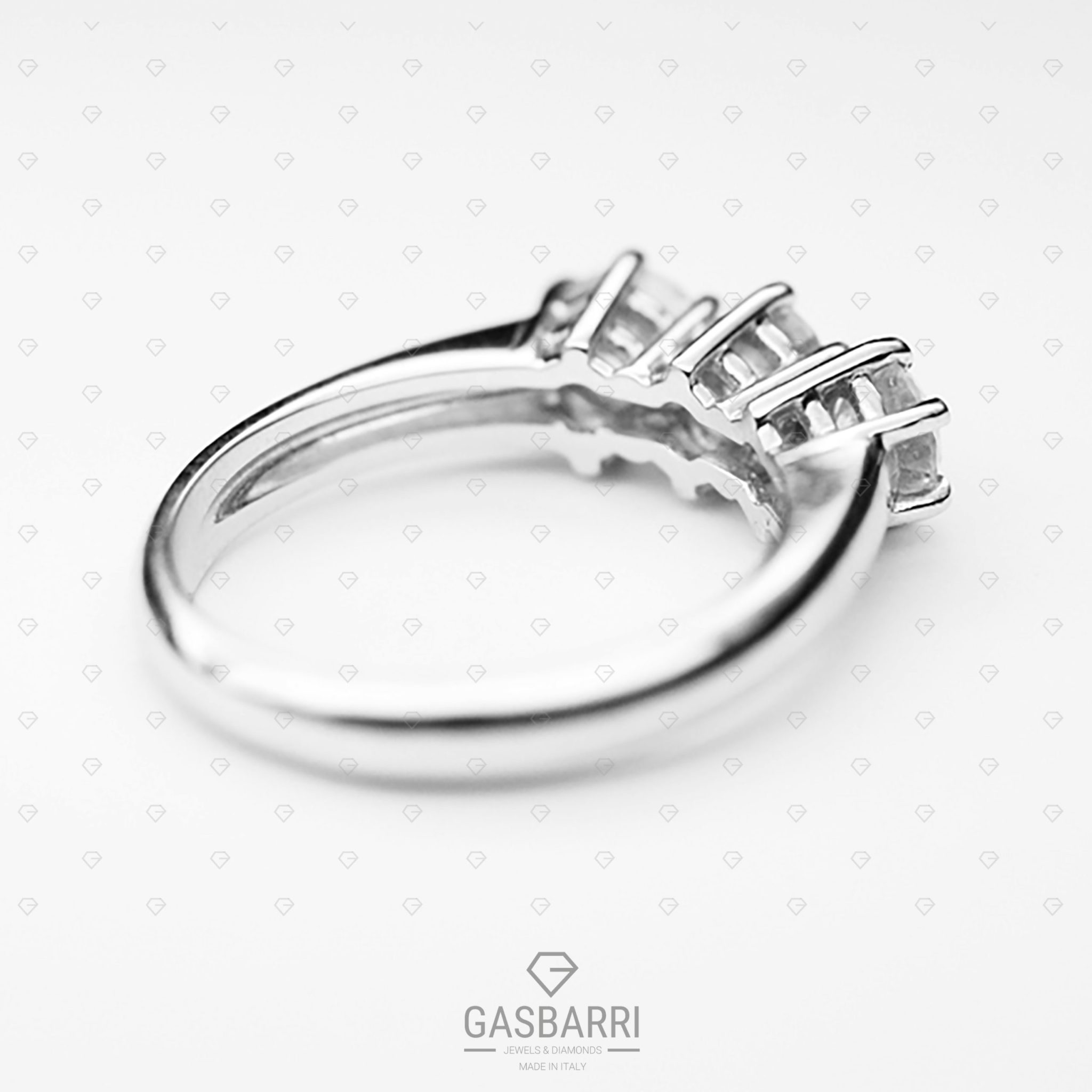 anello-trilogy-1-35-carati-colore-g-purezza-vs1-10