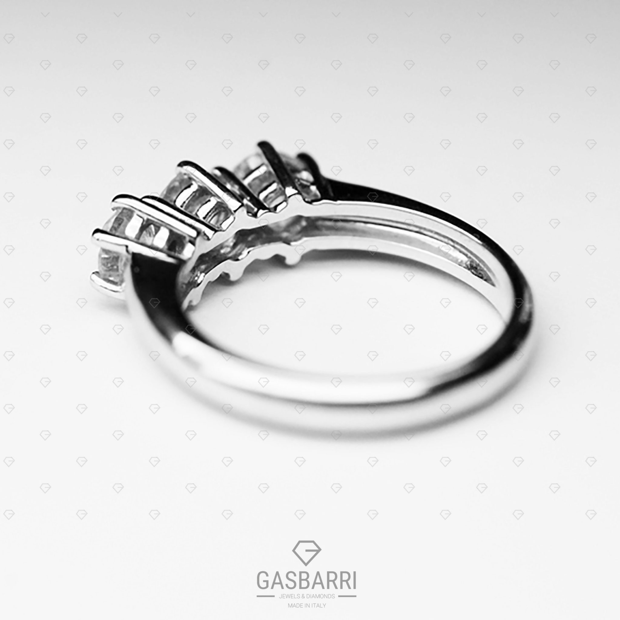 anello-trilogy-1-35-carati-colore-g-purezza-vs1-11