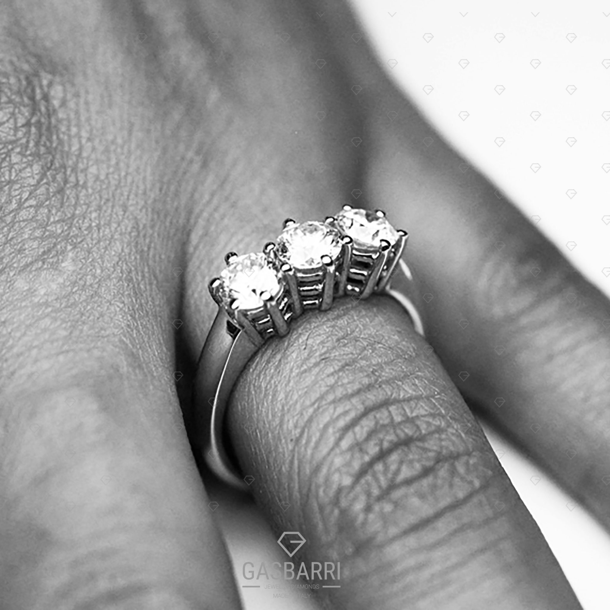 anello-trilogy-1-35-carati-colore-g-purezza-vs1-13