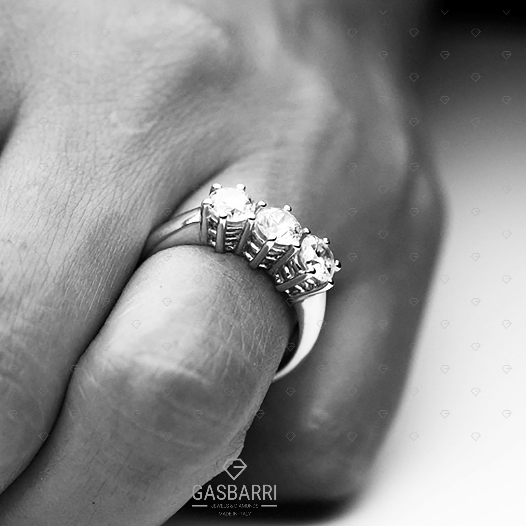 anello-trilogy-1-35-carati-colore-g-purezza-vs1-3