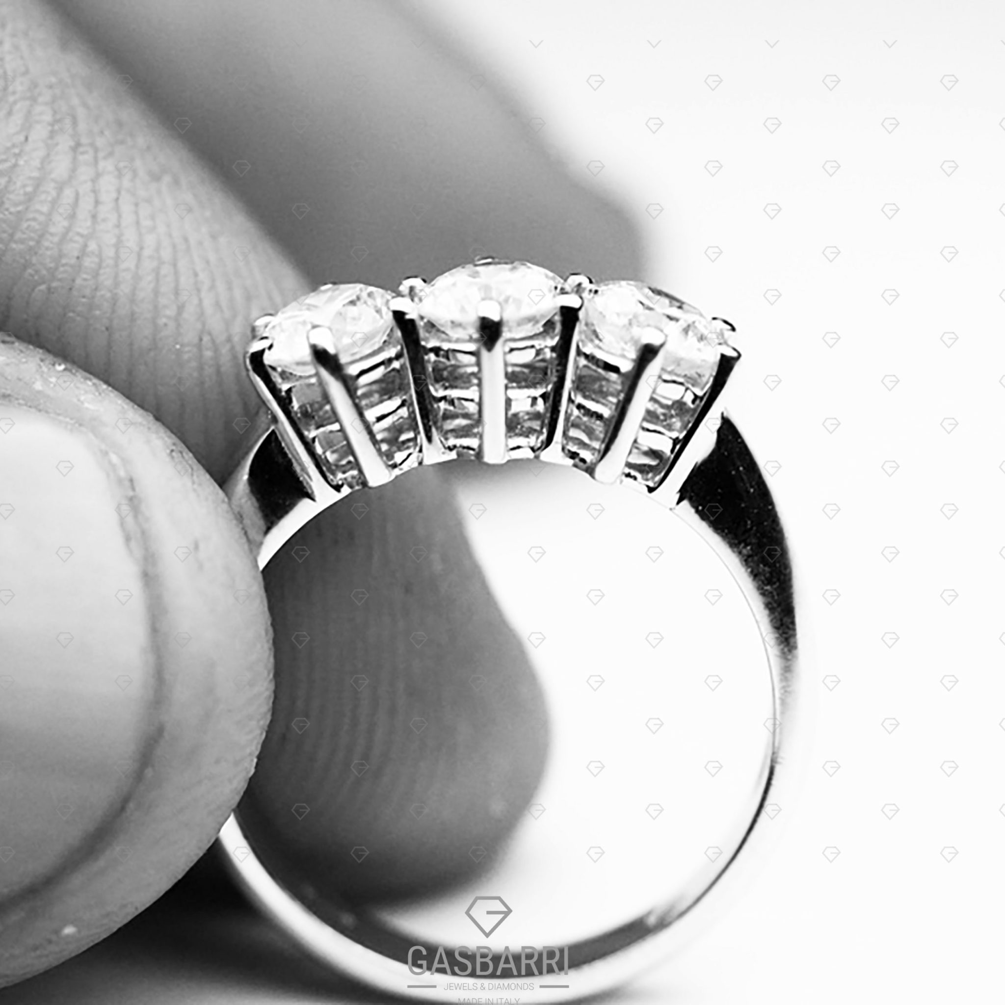anello-trilogy-1-35-carati-colore-g-purezza-vs1-7