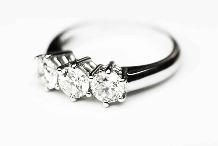anello-trilogy-1-carato-g-vvs1
