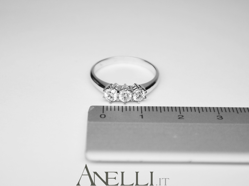 anello-trilogy-classico-0-60-ct-d-if-5
