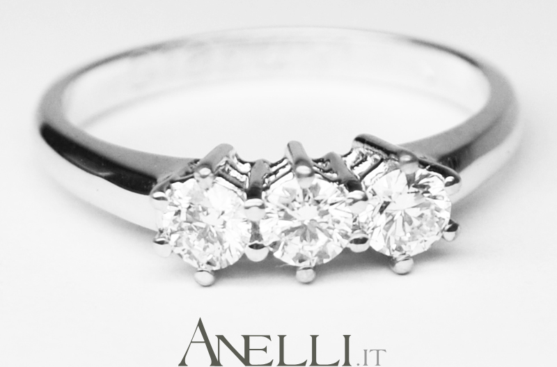 anello-trilogy-classico-0-60-ct-d-if