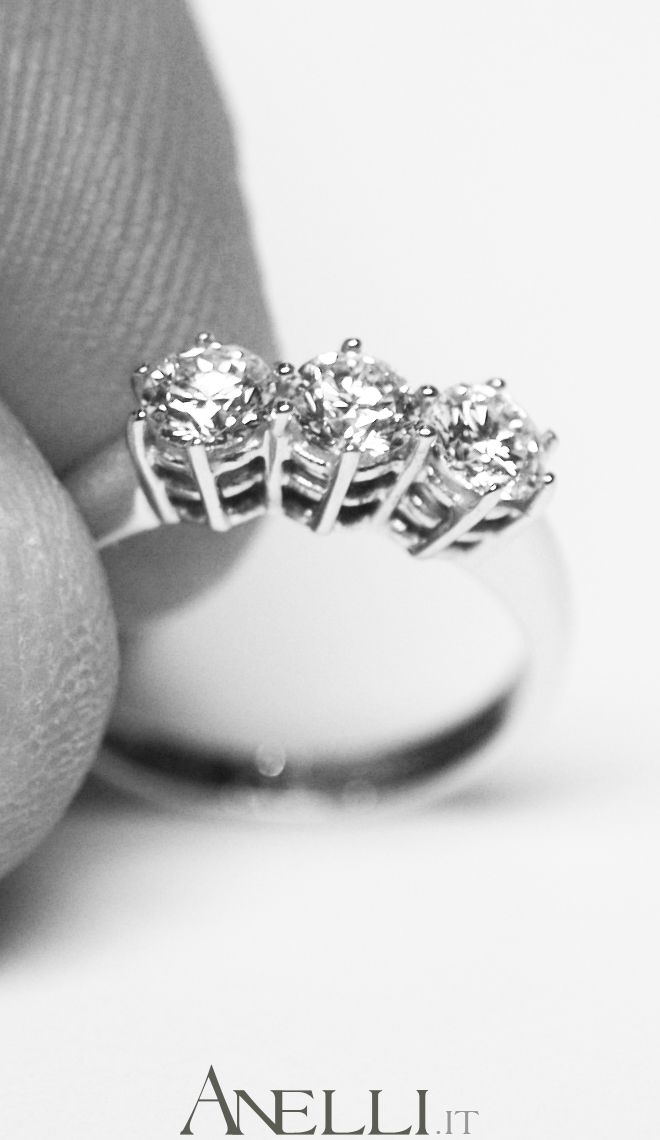 anello-trilogy-classico-0-75-carati-f-vs1-3