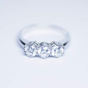 anello-trilogy-classico-084-carati-f-vs1