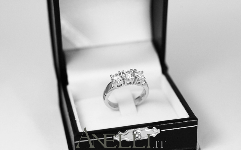 anello-trilogy-classico-da-1-20-carati-f-vvs1-4