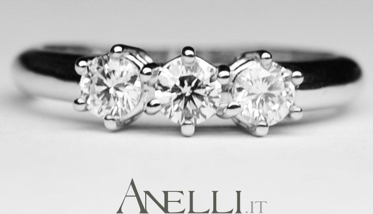 anello-trilogy-con-diamante-0-75-carati-e-if