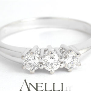 anello-trilogy-da-0-24-carati-colore-f-purezza-massima-1