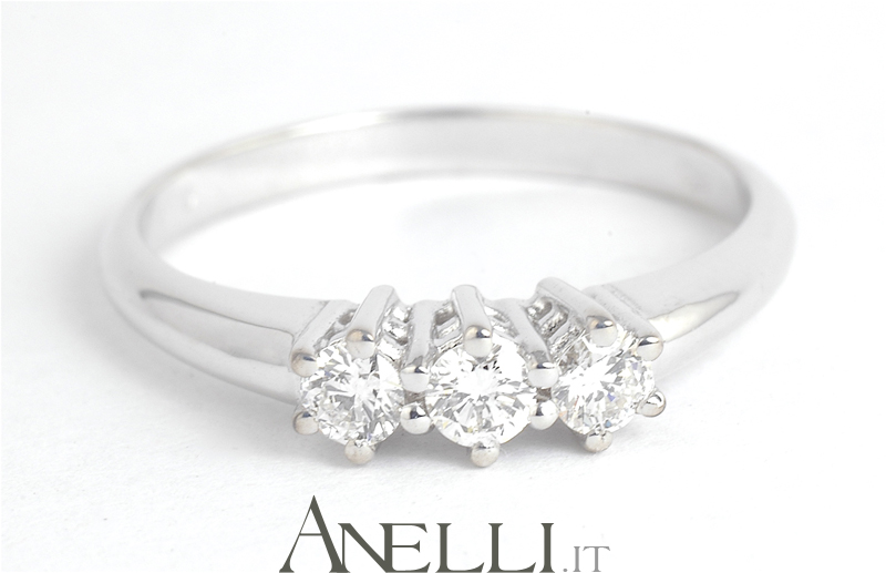 anello-trilogy-da-0-24-carati-colore-f-purezza-massima-1