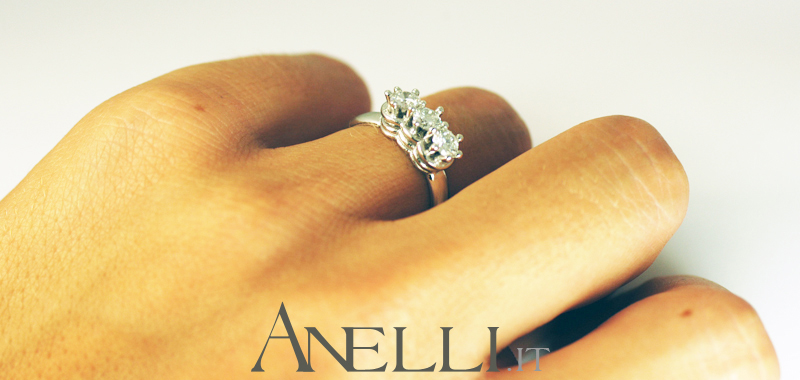 anello-trilogy-elegante-0-75-carati-f-vvs1-12_1