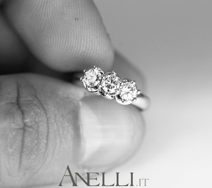 anello-trilogy-elegante-0-75-carati-f-vvs1-5_1