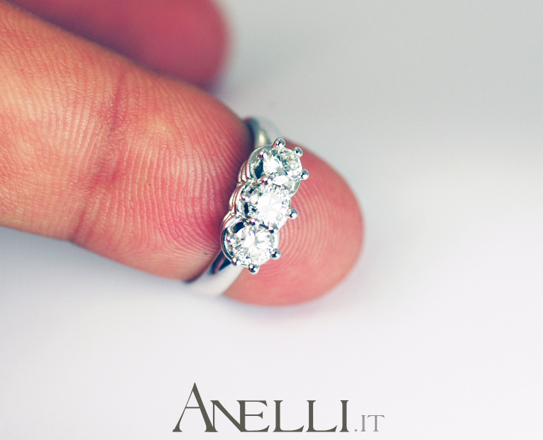 anello-trilogy-elegante-0-75-carati-f-vvs1-8_1