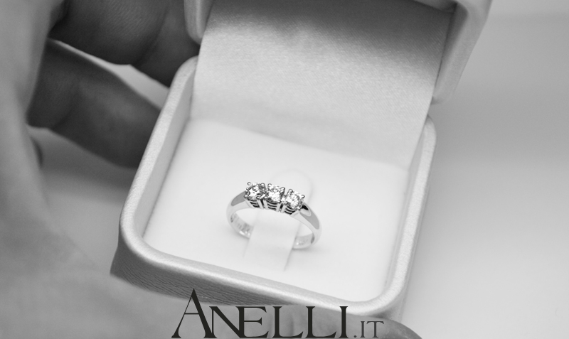 anello-trilogy-mezzo-carato-0-51-f-vvs1-3