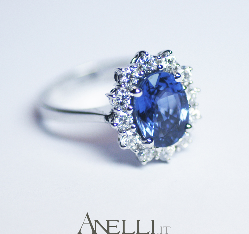 anello_con_zaffiro_naturale_di_5_carati-3