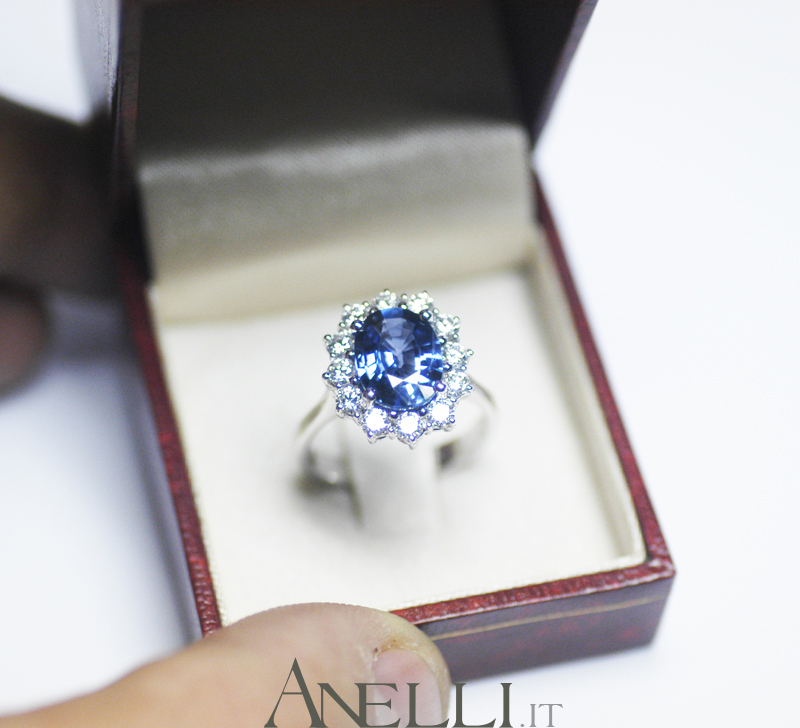 anello_con_zaffiro_naturale_di_5_carati-8