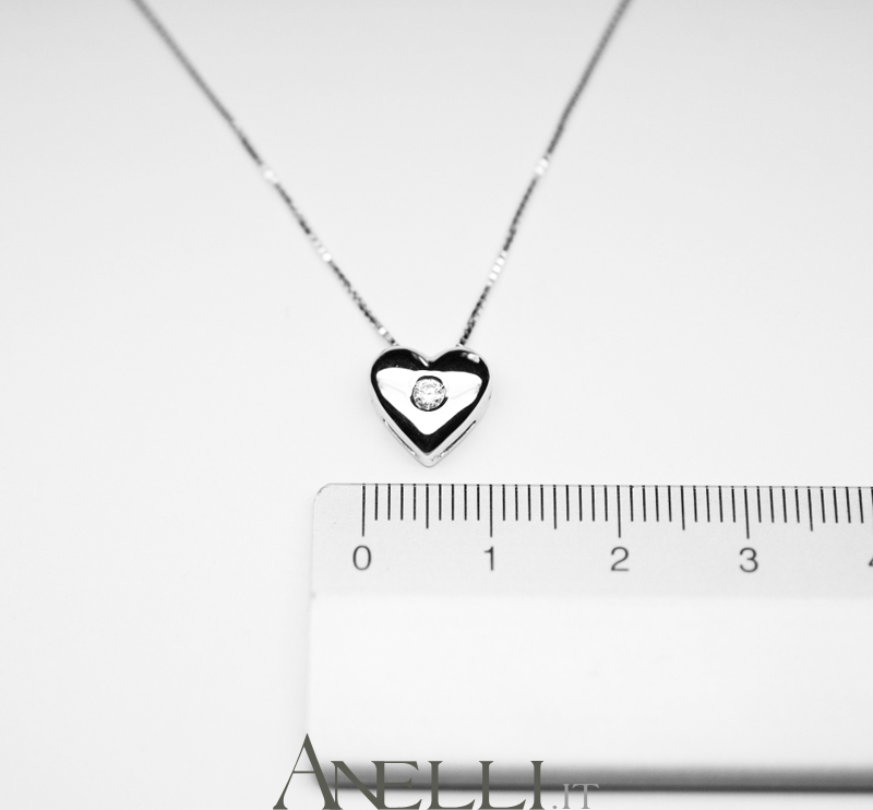 ciondolo-a-cuore-con-diamante-3
