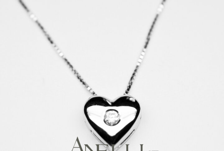ciondolo-a-cuore-con-diamante-4