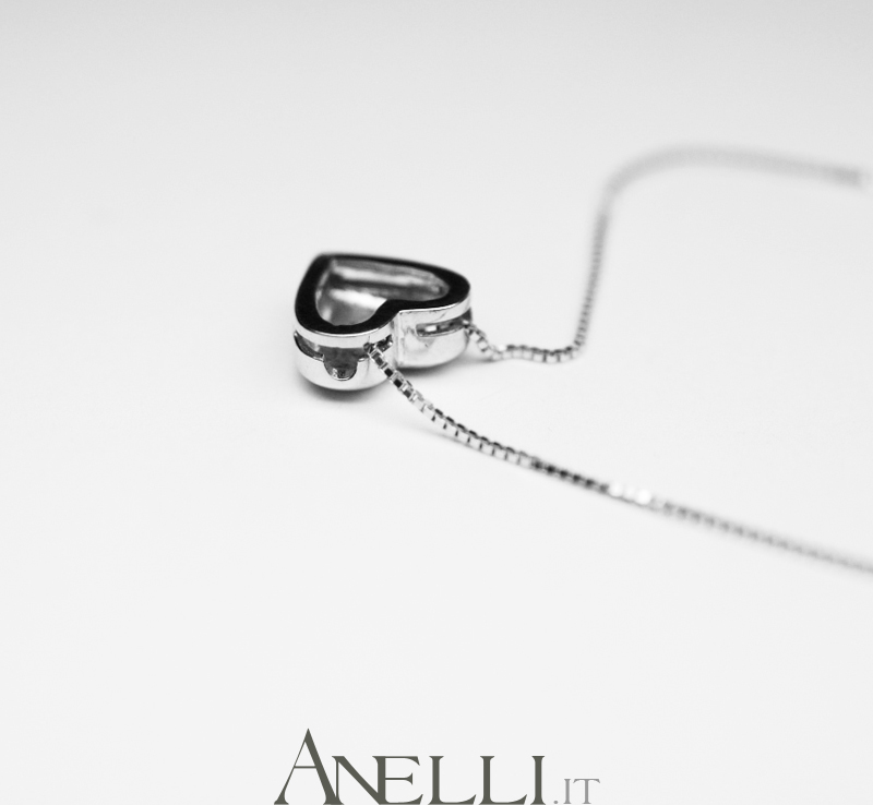 ciondolo-a-cuore-con-diamante-5
