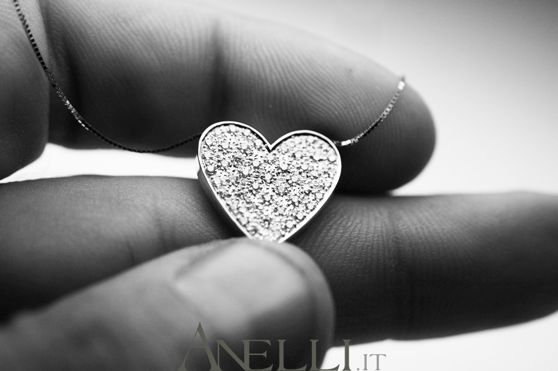 ciondolo-a-cuore-diamanti-10