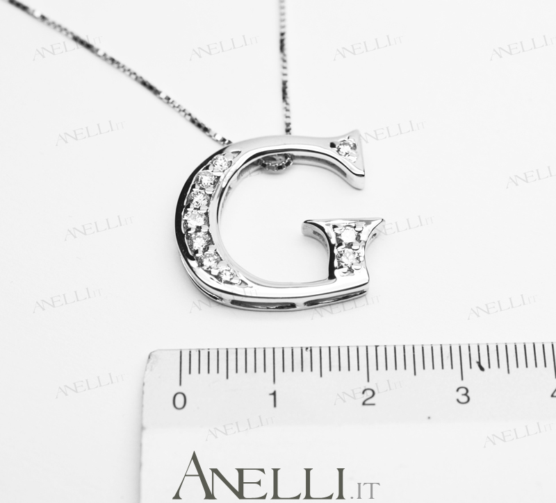 ciondolo-lettere-brillanti
