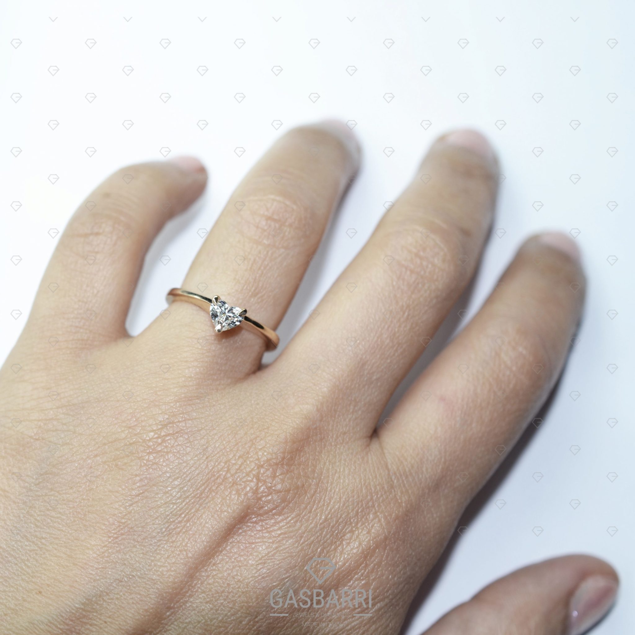diamante-a-cuore-su-oro-giallo-8