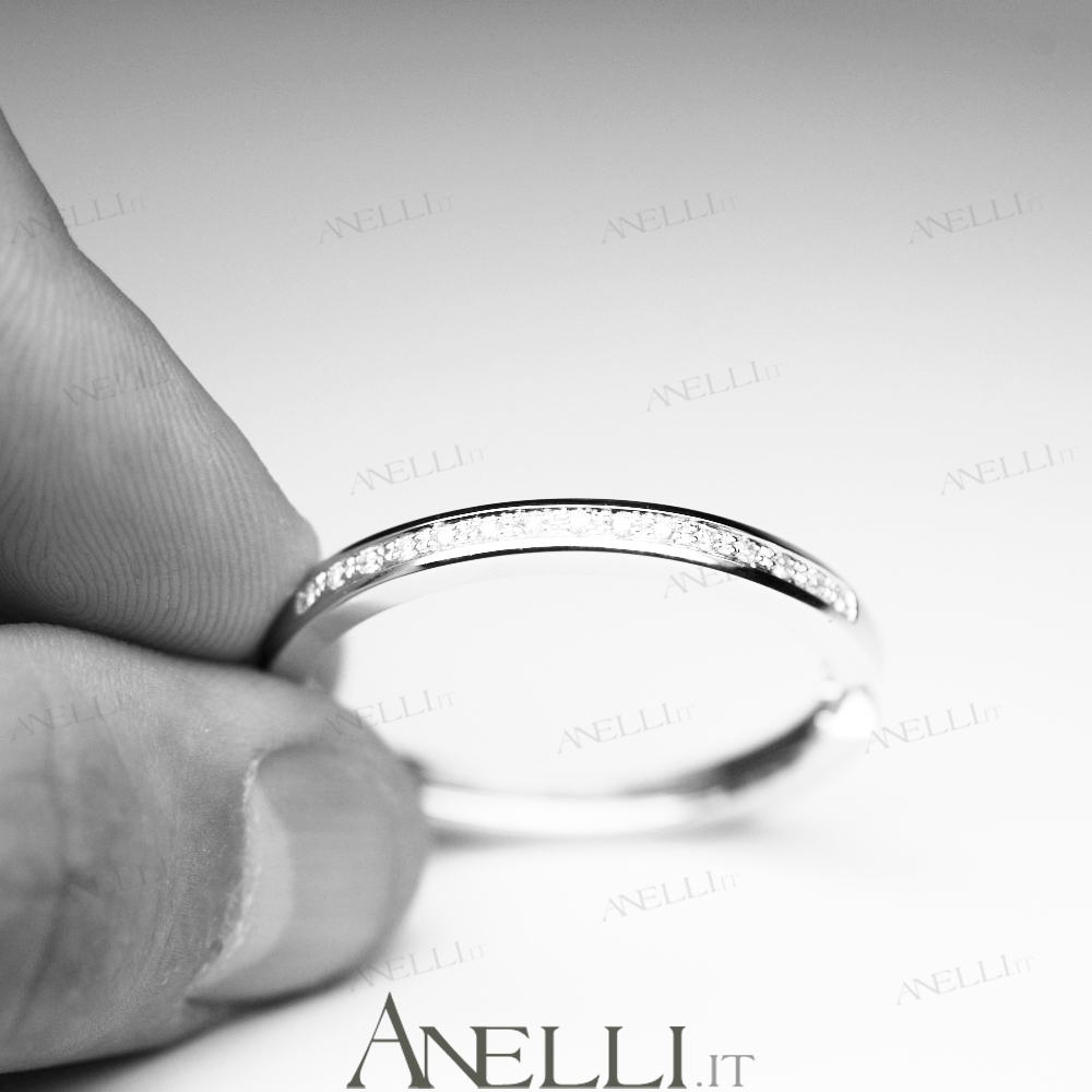orecchini-a-cerchio-con-diamanti-6