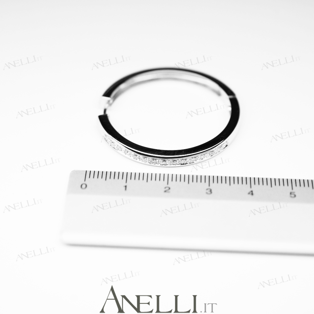 orecchini-a-cerchio-con-diamanti-7