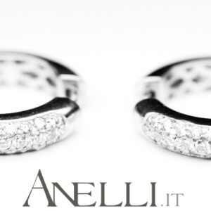 orecchini-a-cerchio-con-pave-di-diamanti-0