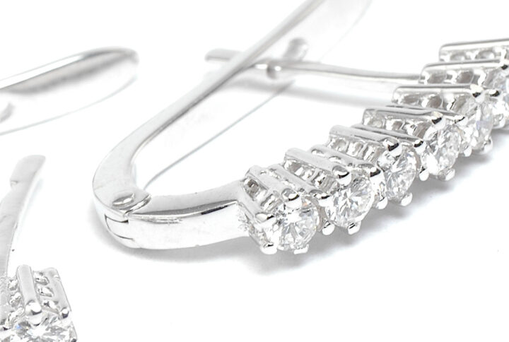 orecchini-classici-con-diamanti-2