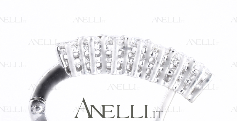 orecchini-classici-con-diamanti-3