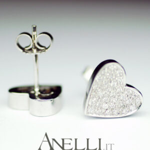 orecchini-con-cuori-a-pave-di-diamanti-1
